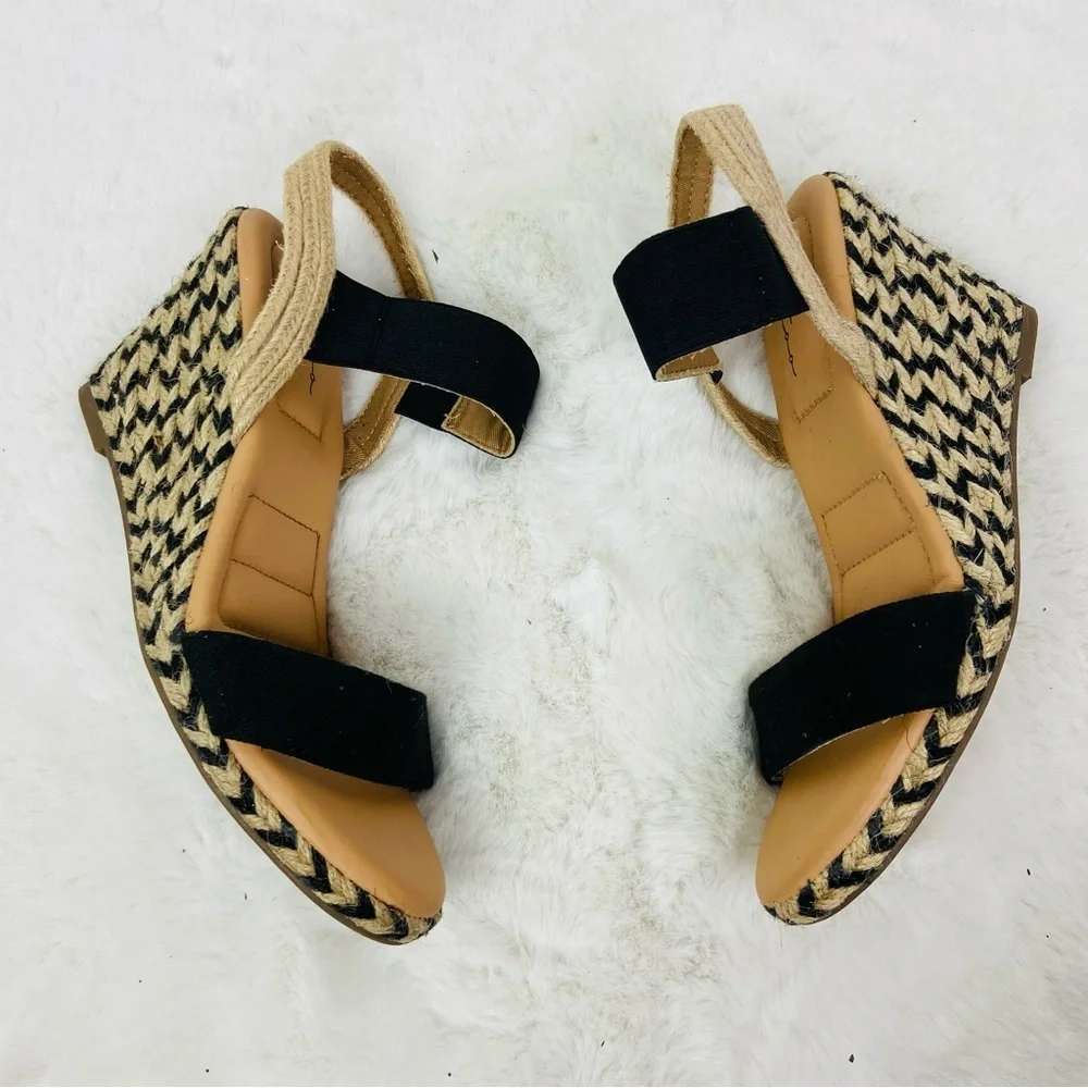 NWOT Me Too Black and Tan Espadrille platform open toe Sandals size 9.5